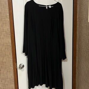 Black “Athletic” Fluted Dress - OLD NAVY 1X PLUS